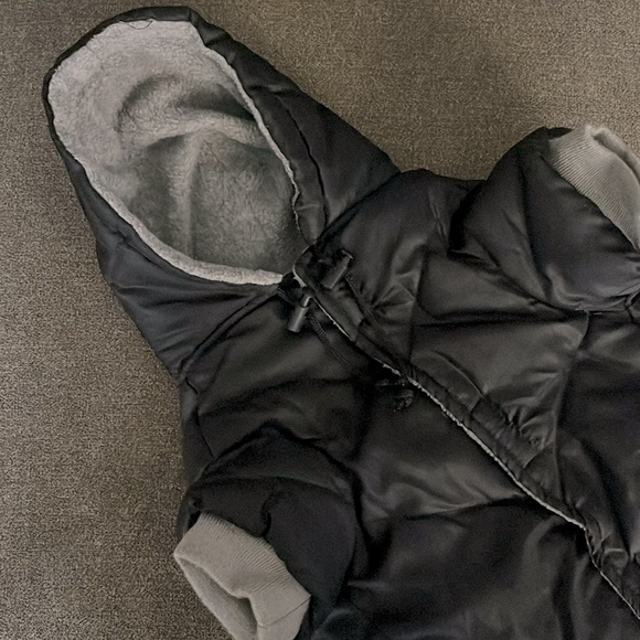 Doggy jacket with hood- EUC!! $12 - Picture 1 of 9
